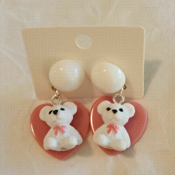 Teddybear Heart Earrings - Picture 1 of 4